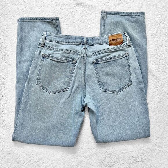 Hollister Low-Rise 90’s Vintage Straight Jeans - Picture 2 of 4